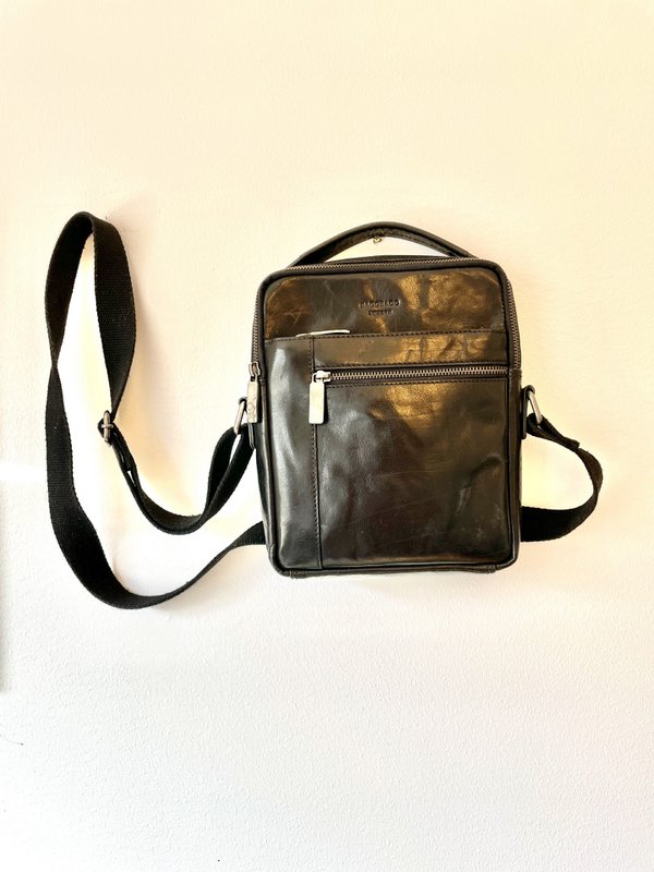 Borsa Reporter Nera
