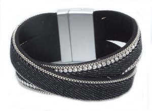Magnetic bracelet in black denim