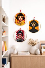 Vintage Pop Glam – Embroidered Portrait Wall Art Set 15cm (3 pieces)
