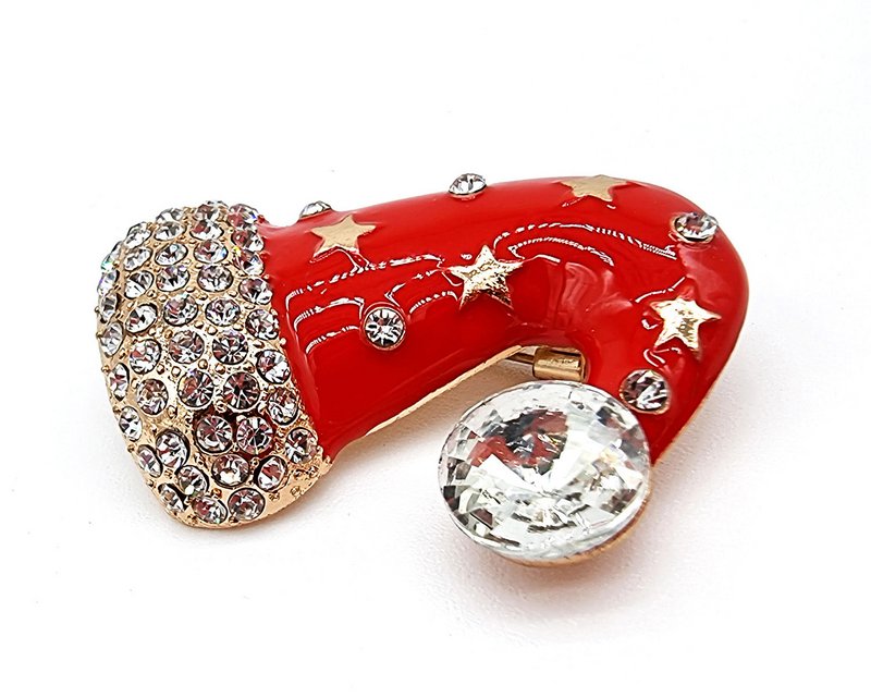 Brooch - Santa hat