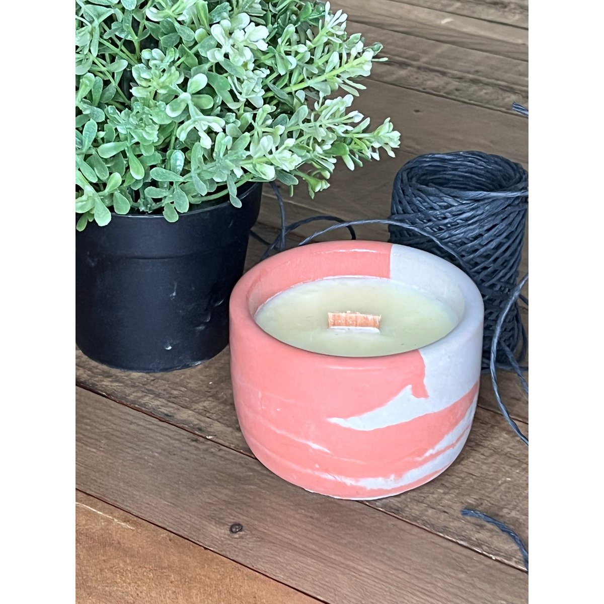 CHRITSMAS SPICE - Concrete Candles 230g