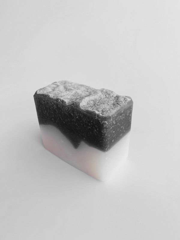 Surgras scheerzeep - Cedar & Charcoal
