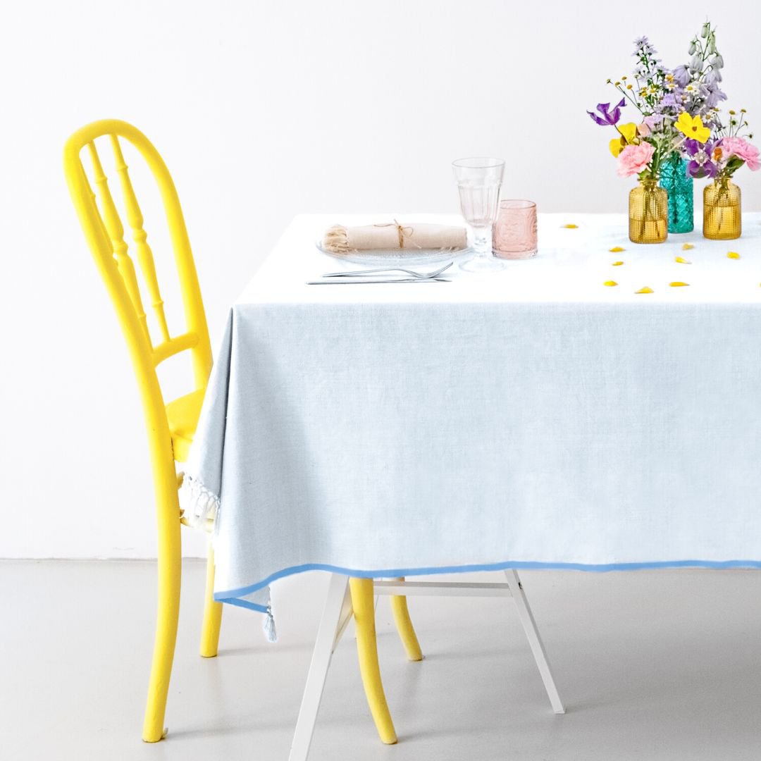 Tela de mesa azul