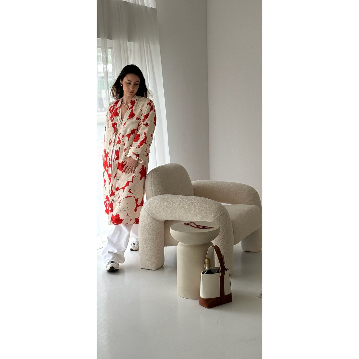 Sakura Kimono - 100% katoen met eigentijds patroon in sakura rood en gebroken wit, te gebruiken als bad- of huisjas maar ook als jasje