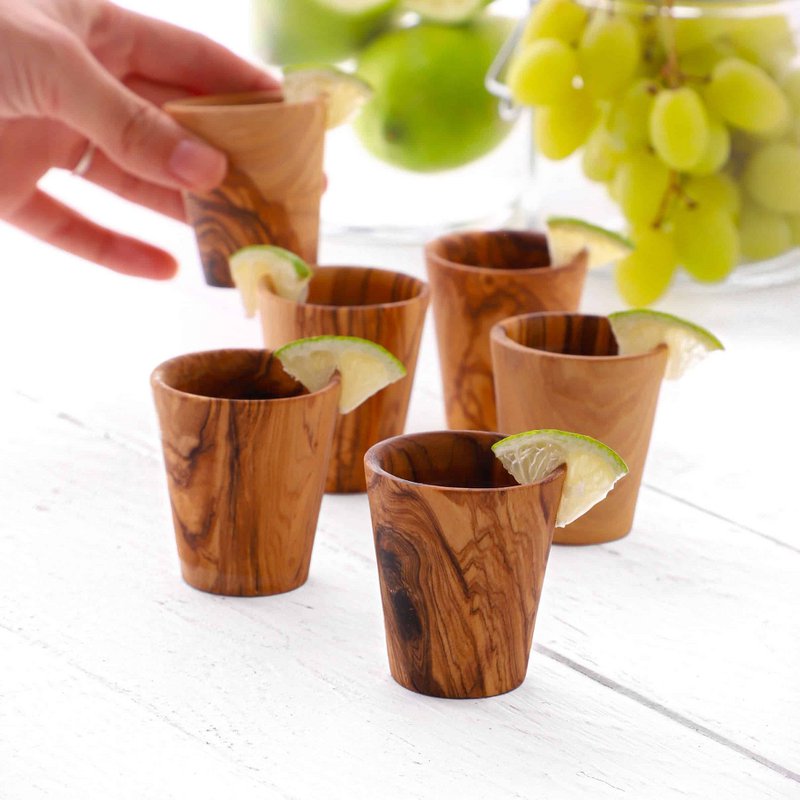 Juego de 6 vasos de chupito de madera de olivo – Hechos a mano