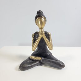 Bronze-Skulptur Yoga "Danielle" | by Hamidou | verschiedene Farben und Größen