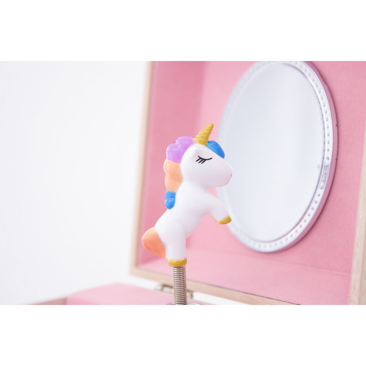 UNICORN MUSIC CHEST