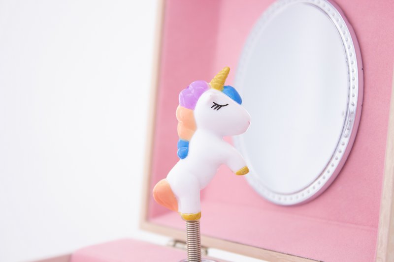 UNICORN MUSIC CHEST