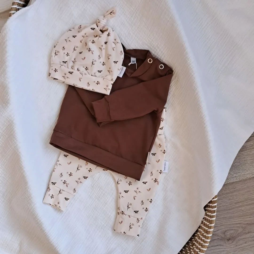 Fleurs de chapeau de bébé