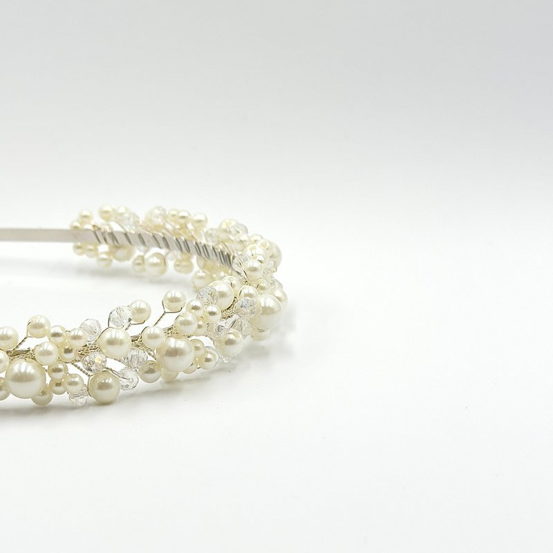 Pearl crystal tiara for elegant bridal hairstyles