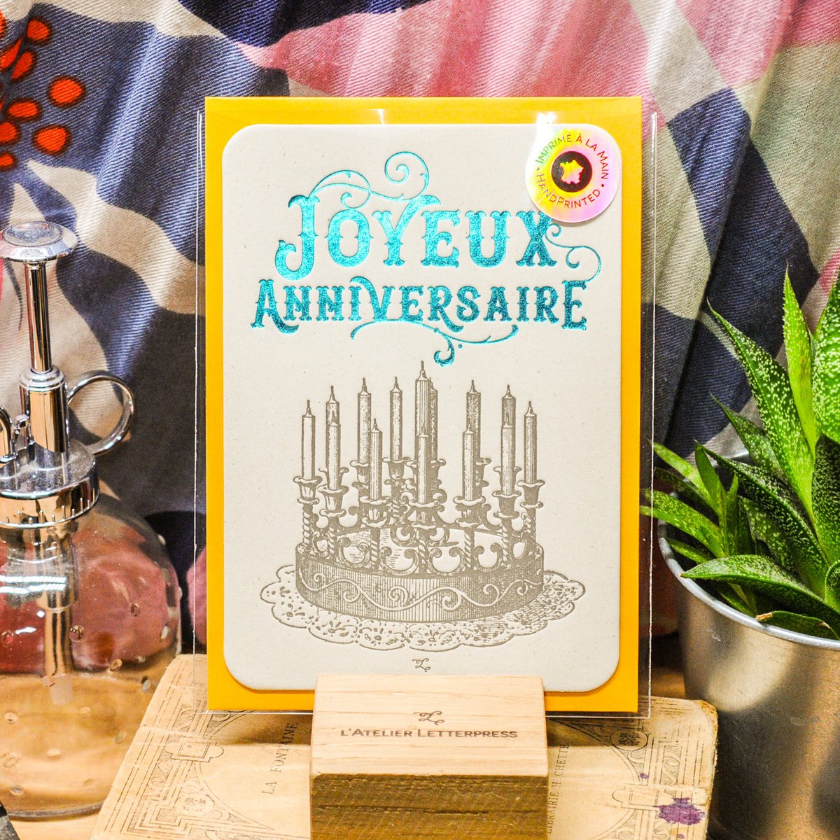Kartka typograficzna Happy Birthday Cake, turkusowa (z kopertą)