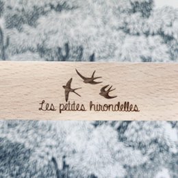 Calendario perpetuo - molletta in legno e carte di carta