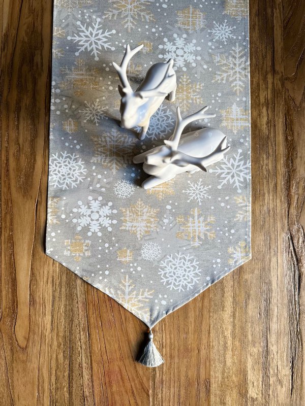 Wintermotief Tafelloper met Kwastjes met sneeuwvlokkenprint, Katoen-Polymix | TheeLurex Oro