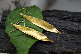 Øreringe med olivenblade, guldbelagte øreringe, Dangle-øreringe, messingsmykker, gave til hende, fødselsdagsgave til kvinder, håndlavede smykker
