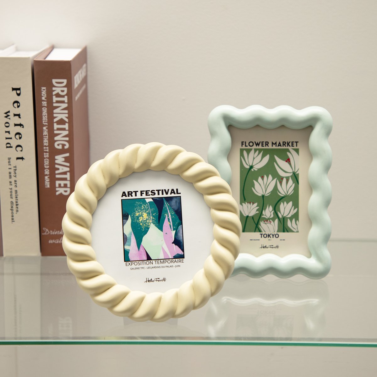BEIGE SHELL PHOTO FRAME HF