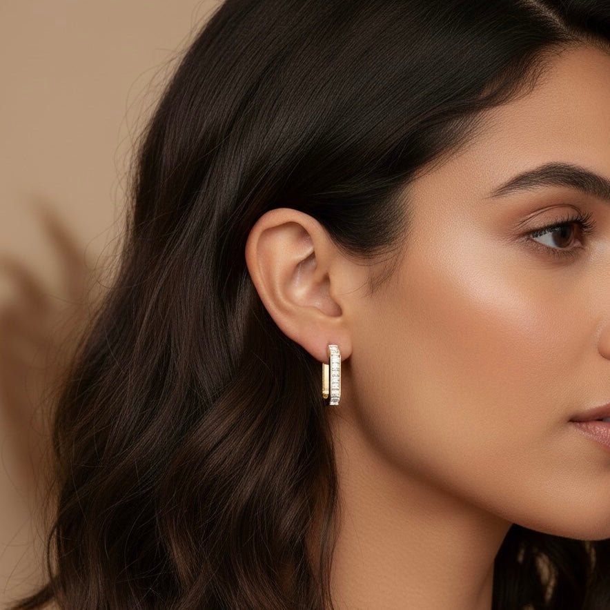ELETTRA - Geometric earring in gold-plated steel