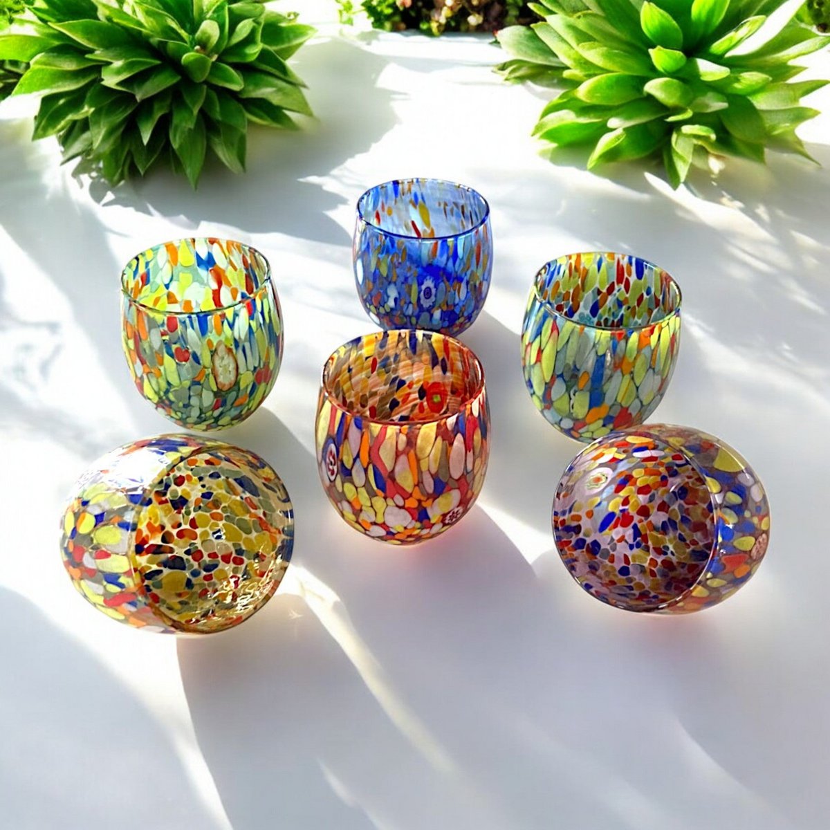 Klassieke waterglazen van handgeblazen en handgemaakt glas met Murano Murrine, lijn “I Colori di Murano”, 320 ml. Gemaakt in Italië
