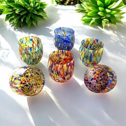 Klassieke waterglazen van handgeblazen en handgemaakt glas met Murano Murrine, lijn “I Colori di Murano”, 320 ml. Gemaakt in Italië