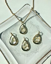 Resin/Stainless Steel Pendant gold/silver with Gypsophila (without necklace)