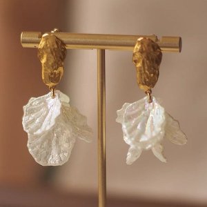 Elegante zeemeerminstaart statement oorbellen