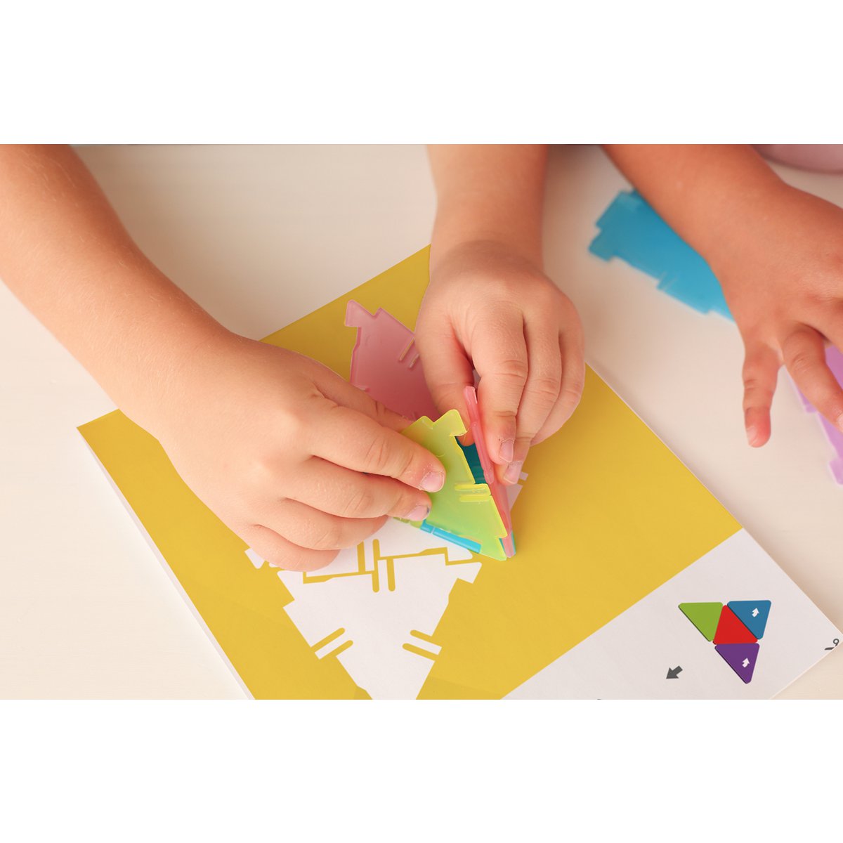 Lightpad - Budynek Z Wielokątów