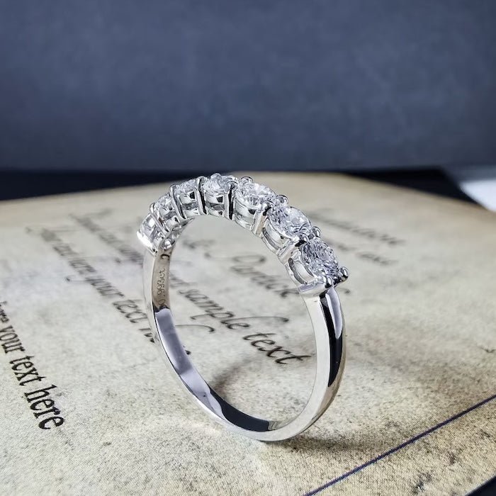 Mousserende halv evighed moissanite ringe