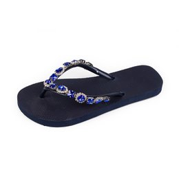 CHANCLAS by simone herrera