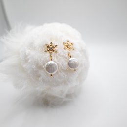 SNOW – Earrings with Zircons and Keshi Pearls