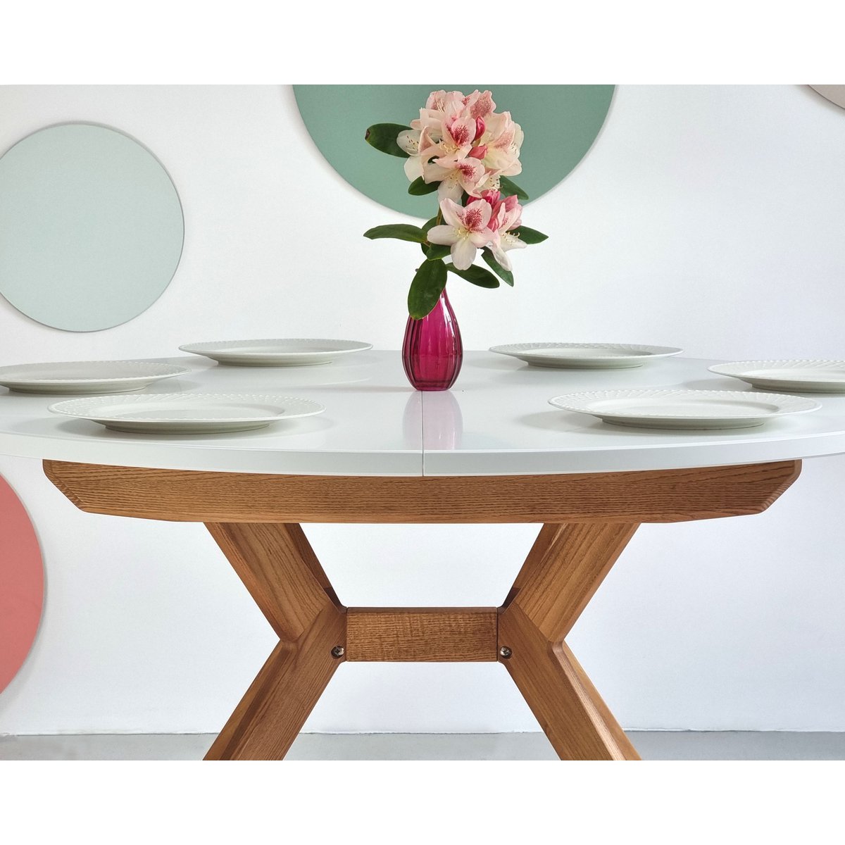 Round extendable dining table Biju