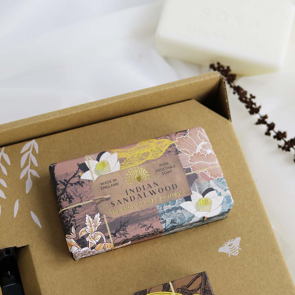 JABÓN INGLÉS C° Manos y Cuerpo - Set de Regalo - Sándalo de la India