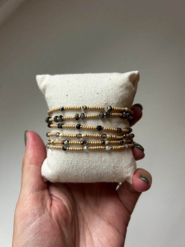 Handgemaakte armbandenset - beige01