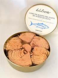 Im Kantabrischen Meer gefischte weiße Thunfischfilets
