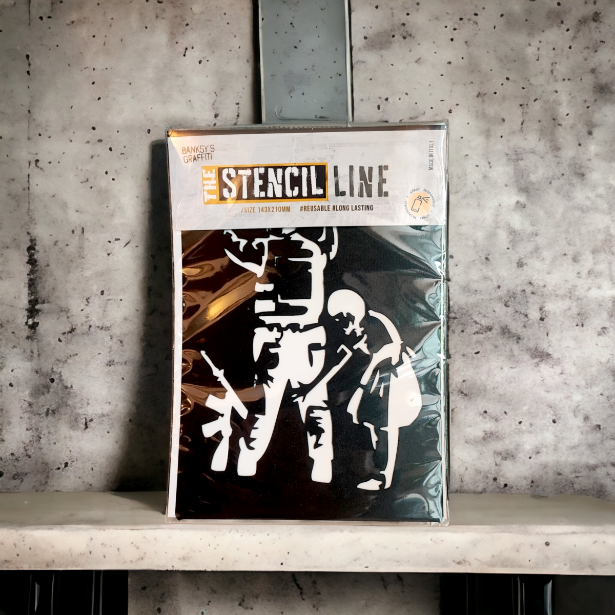 Banksy's Graffiti Stencil - Pige med soldat