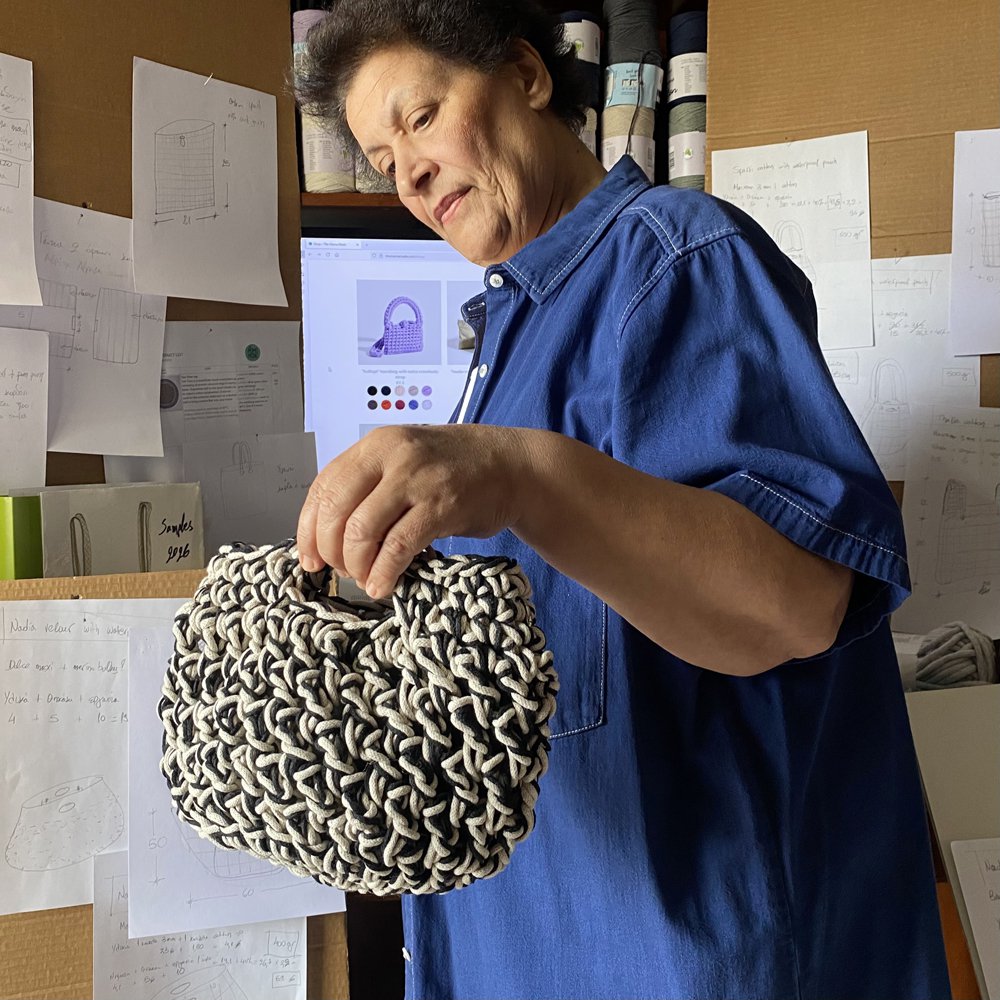 “Nadia cotton” crochet handbag with waterproof pouch crème + black