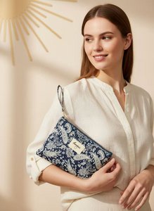 Kulturbeutel 14x20 cm Paisley-Aufschrift Love elegant chic