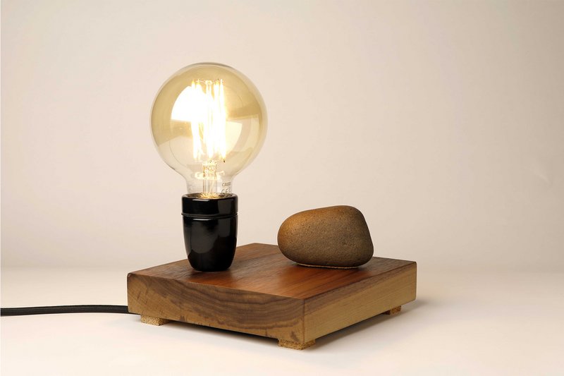 Julegave - Stone Light - naturlig bordlampe