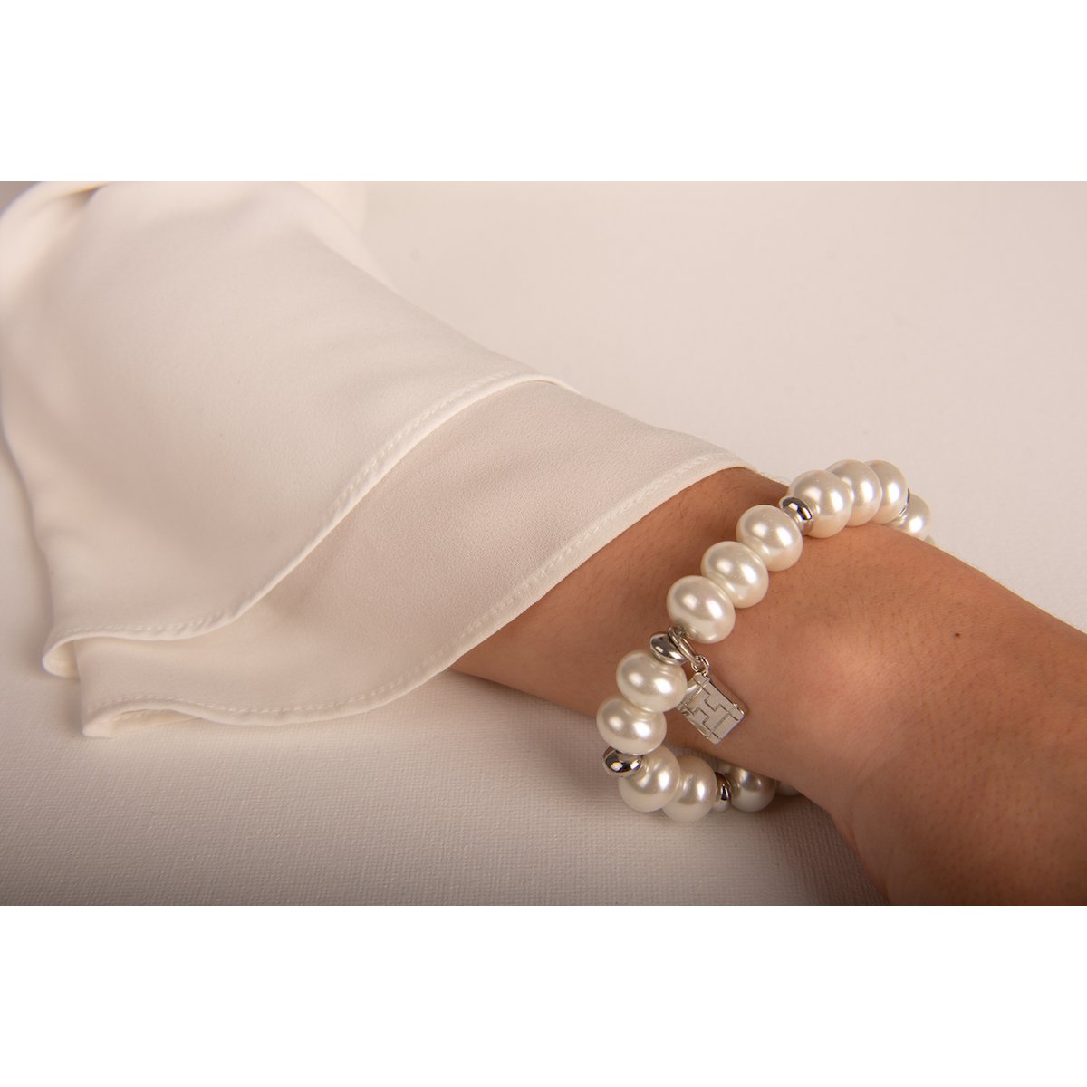 Madadeni Pearl Bracelet