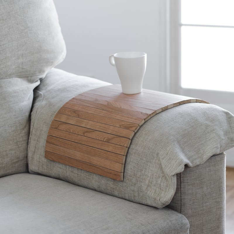Tray that takes the shape of the arm of your sofa or of most unstable surfaces - DETRAY CHERRY
