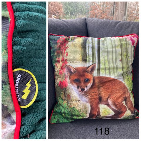 Cushion cover (50x50cm) - Fox in the forrest