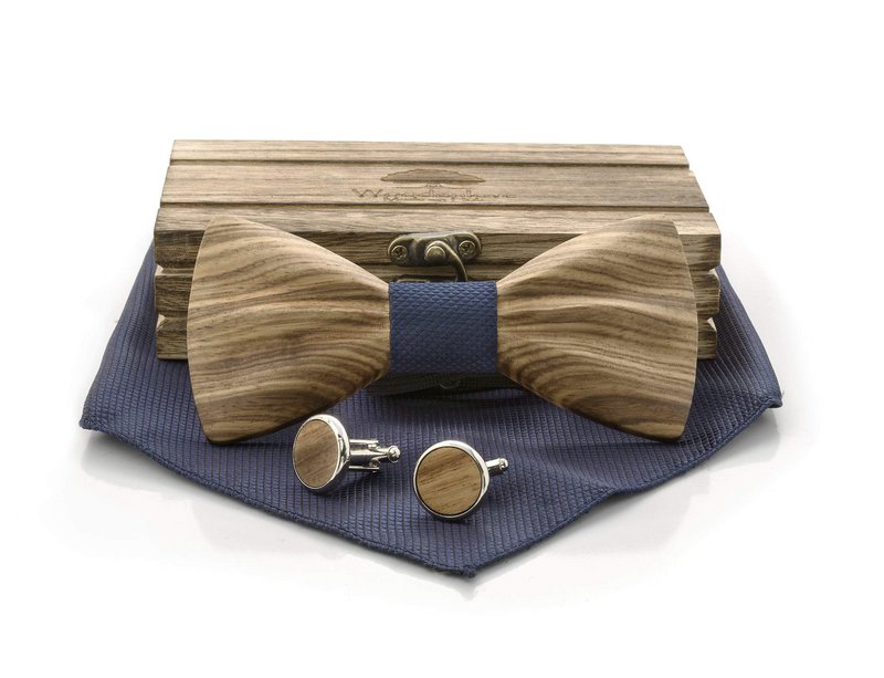 Mosca in legno “Heartwood” luminosa