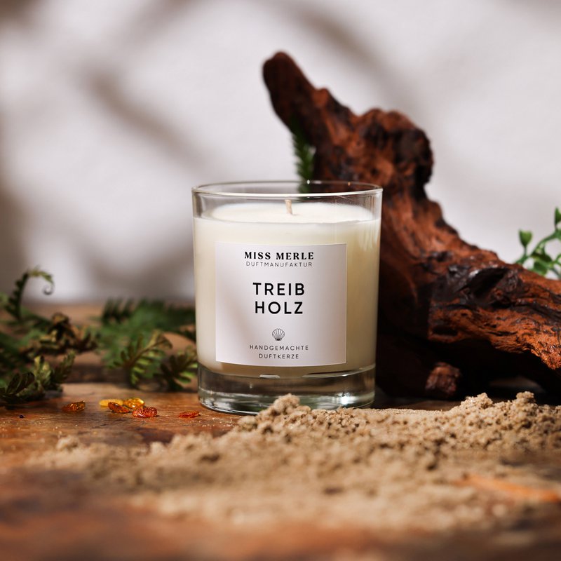 Bougie parfumée TRIBWOOD - chaleureuse et boisée 150g