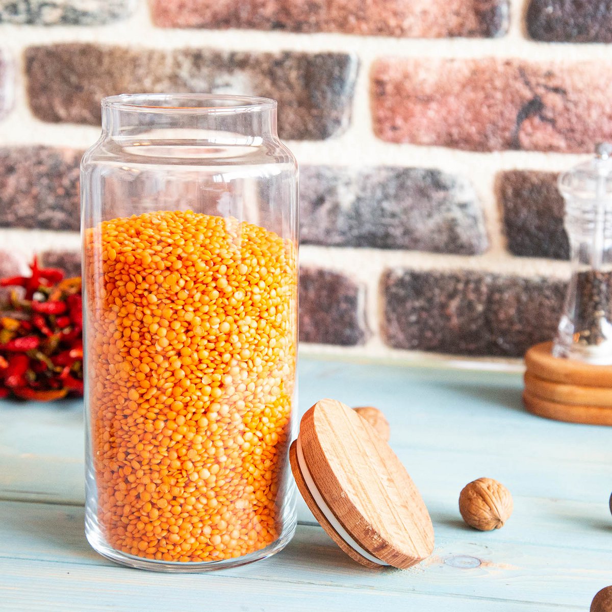 Joy Kitchen glass storage jar with wooden lid 1400 cc
