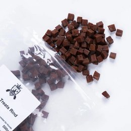  Brown cube-shaped beef training treats for dogs, small square chunks, pet food snacks