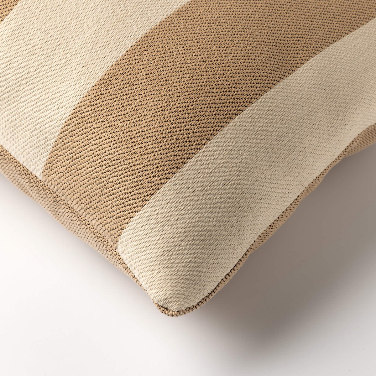 Dutch Decor CYRUS - Outdoor cushion 30x50 cm - Irish Cream - Beige