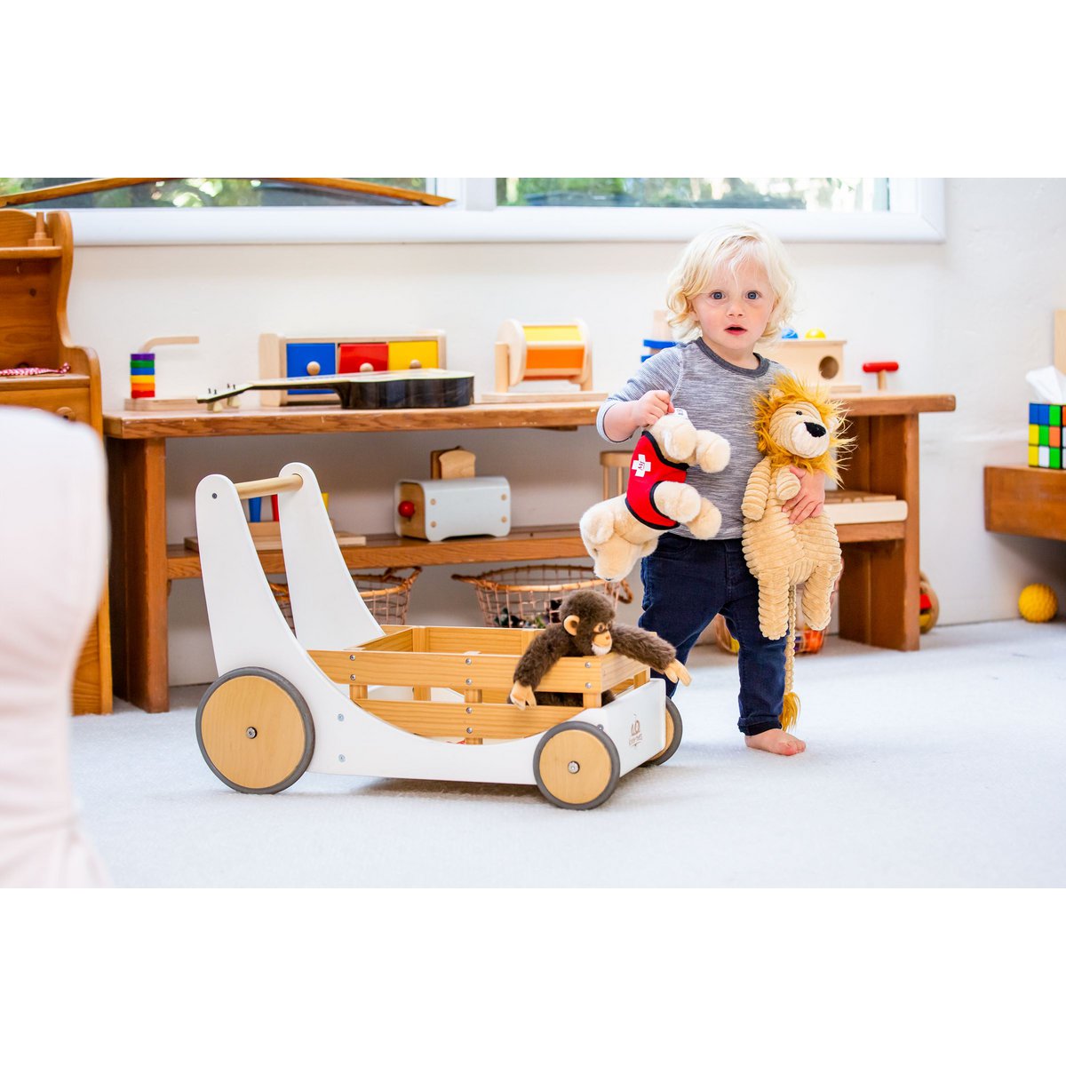 Kinderfeets 2-in-1 wooden storage cart & walker - White