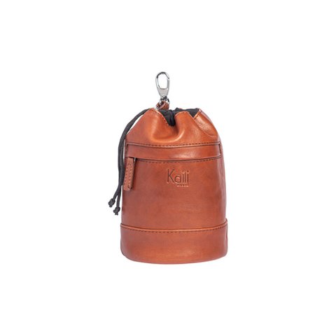 K0055SB | Pouch with Hands-Free Drawstring in Genuine Full Grain Leather, greased. Cotton lining. Cognac colour. Dimensions: 10 x 17 x 9.5 cm. Packaging: Non-woven bag