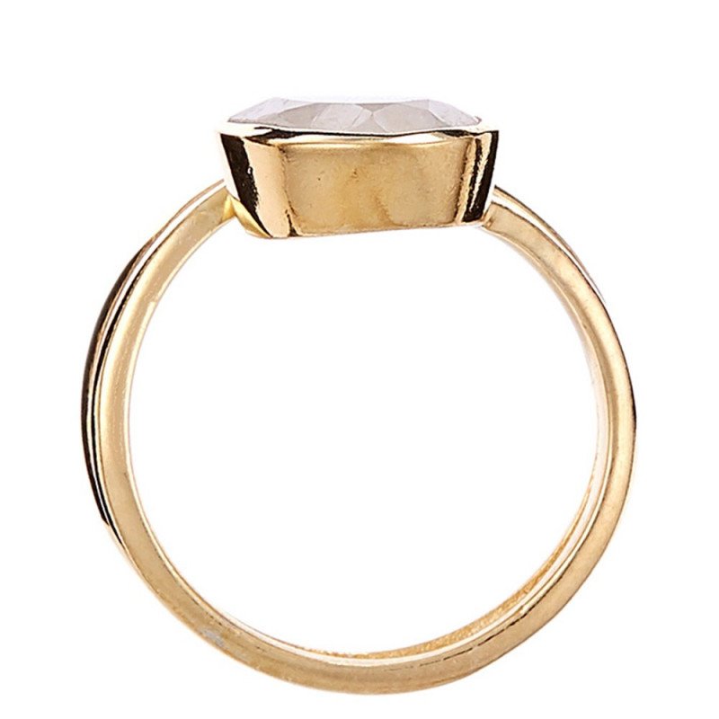 Goldener Messingring besetzt mit einem weißen Mondstein "Luna"
