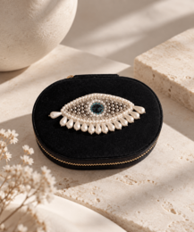 EYE BLACK – Reise-Schmucketui aus Samt mit Auge