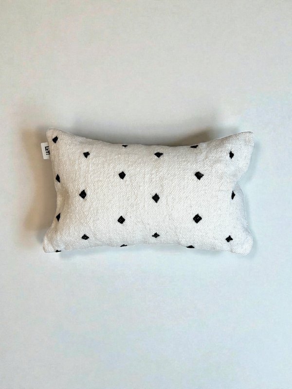 Pillow - Mona - 30 x 50