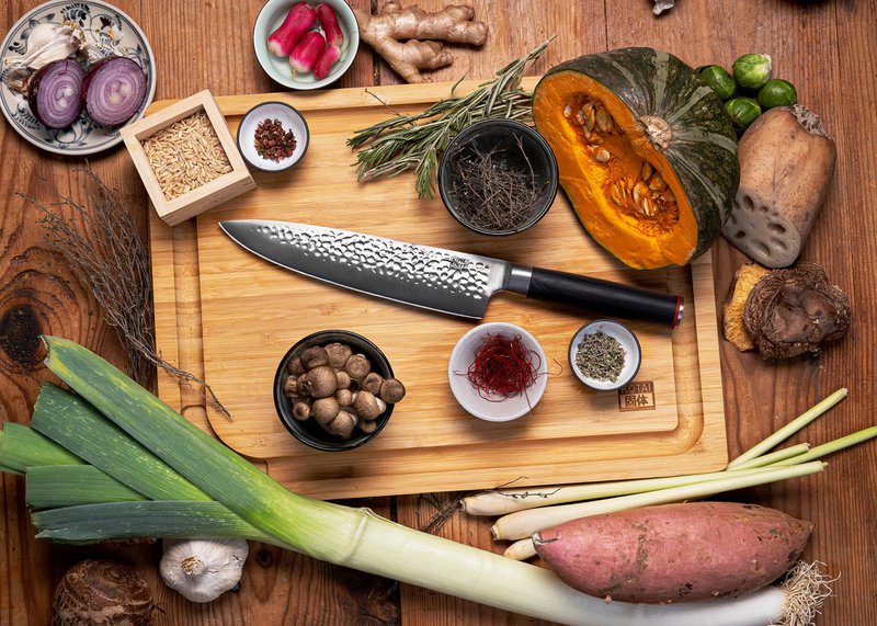 Knife - Gyuto (chef knife) with bamboo Saya and bamboo box - 200 mm blade
